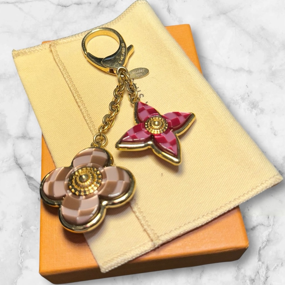Authentic Louis Vuitton Pink and Gold Floral Key Holder